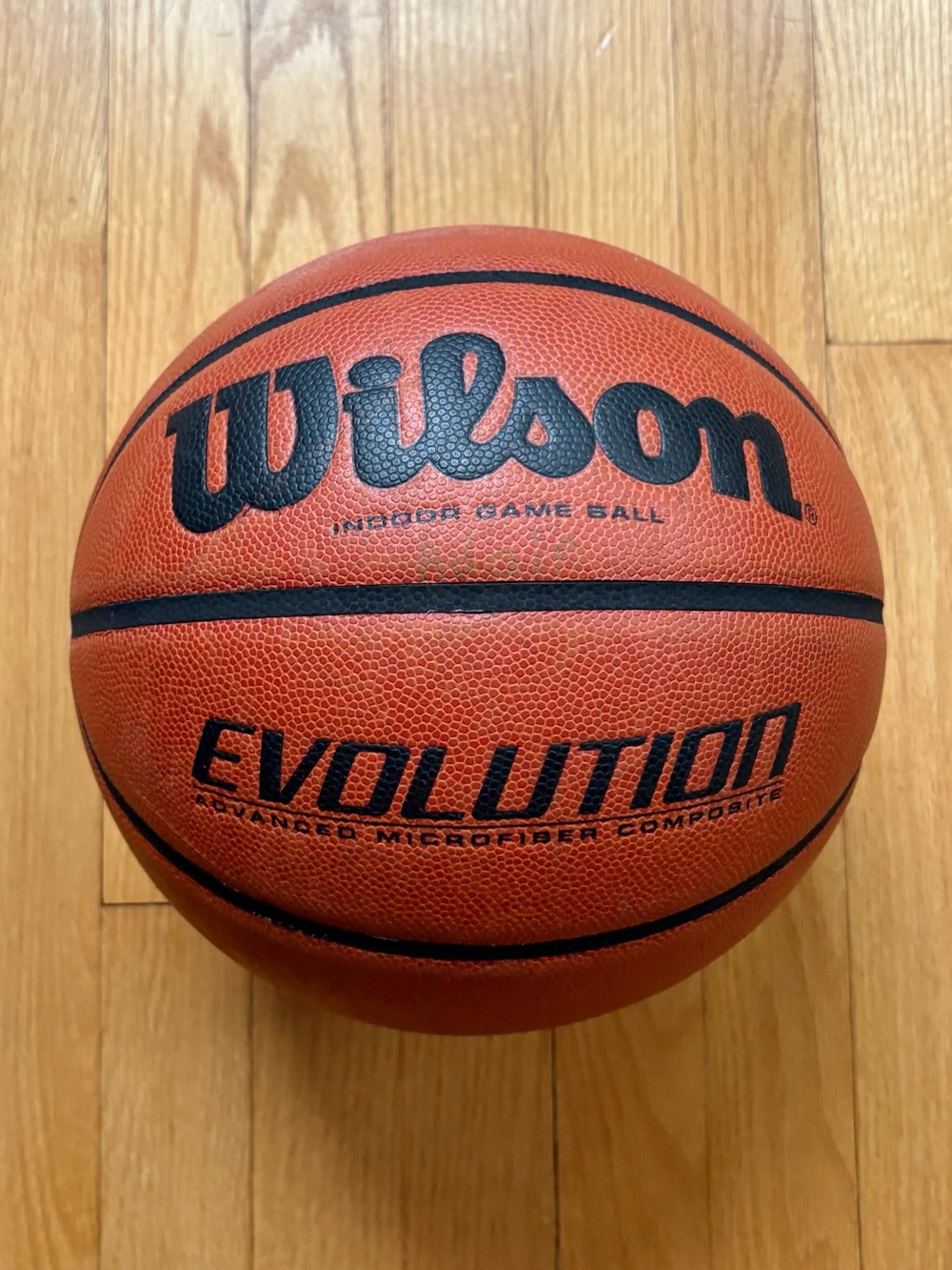 Wilson Evolution Men’s Indoor Basketball Ball 29.5" Full Size NFHS Approved